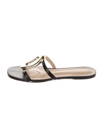 Pre-owned Cecelia Leather Slides In Neutral