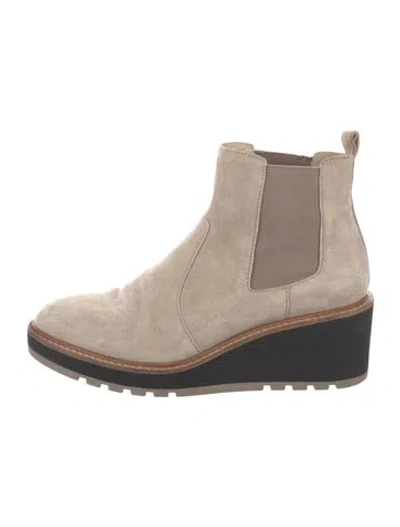 Pre-owned Cecelia Suede Chelsea Boots In Neutral