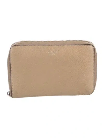 Pre-owned Celine 2016 Leather Compact Wallet In Neutral