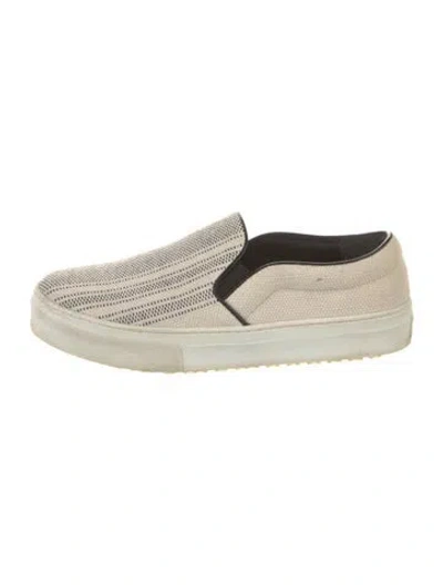 Pre-owned Celine Canvas Flats In Neutral