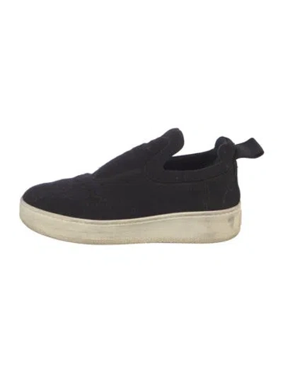 Pre-owned Celine Canvas Sneakers In Black