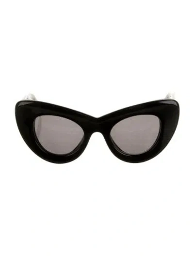 Pre-owned Celine Cat-eye Tinted Sunglasses In Black