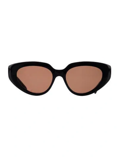 Pre-owned Celine Cat-eye Tinted Sunglasses In Black