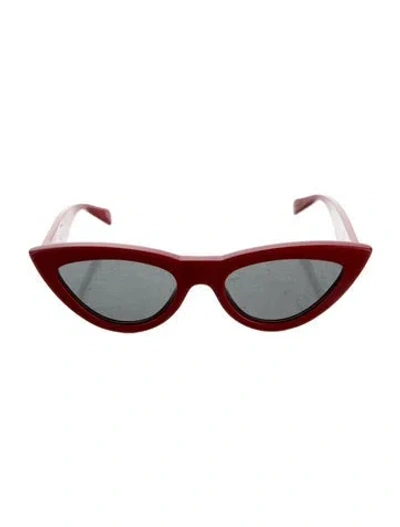 Pre-owned Celine Cat-eye Tinted Sunglasses In Red