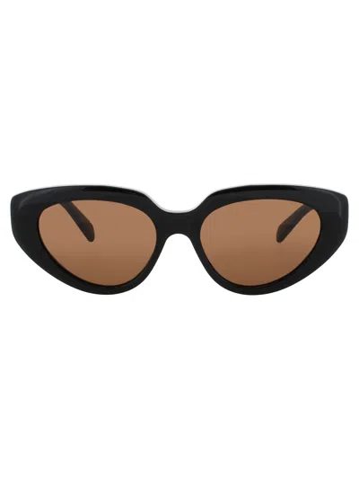 Celine Cl40286 I Sunglasses In Blonde Havana - Smoke