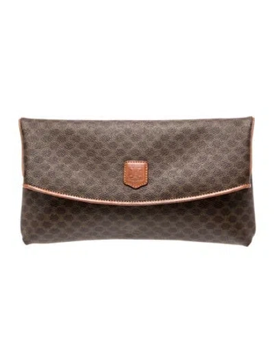 Pre-owned Celine Clutch In Brown