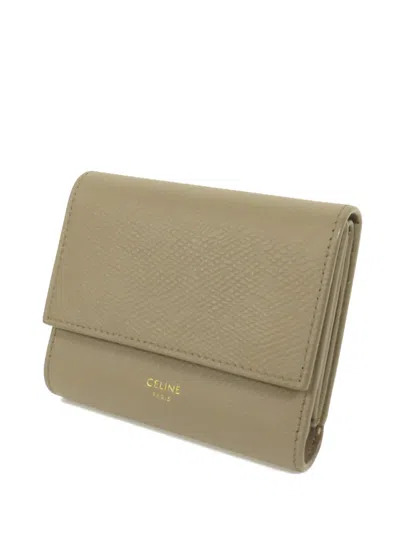 Pre-owned Celine Grainy Leather Wallet In Neutral