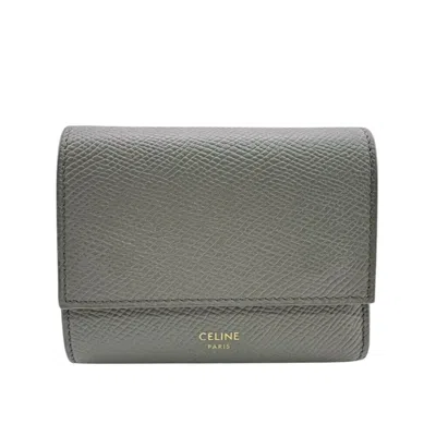 Pre-owned Celine Grayish Leather Wallet (tri-fold) ()