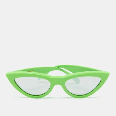 Pre-owned Celine Green/grey Mirrored Cl40019i Cat-eye Sunglasses