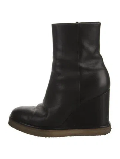 Pre-owned Celine Leather Boots In Black