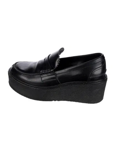 Pre-owned Celine Leather Loafers In Black