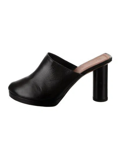 Pre-owned Celine Leather Mules In Black