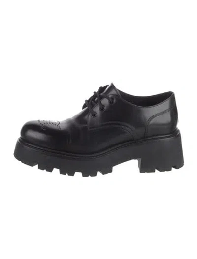 Pre-owned Celine Leather Oxfords In Black