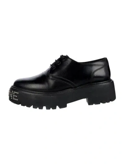 Pre-owned Celine Leather Oxfords In Black