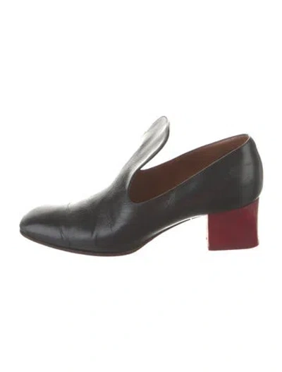 Pre-owned Celine Leather Pumps In Black