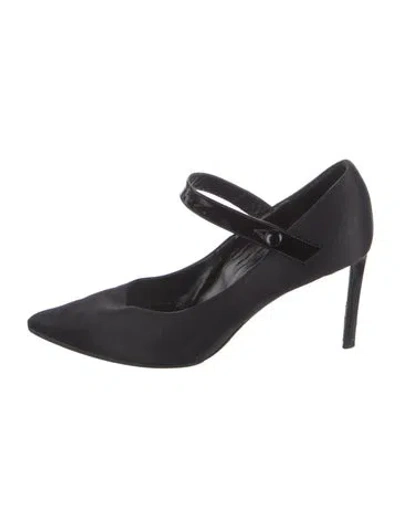 Pre-owned Celine Leather Pumps In Black