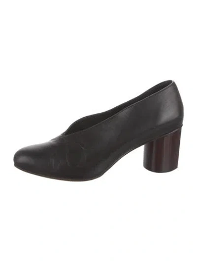 Pre-owned Celine Leather Pumps In Black