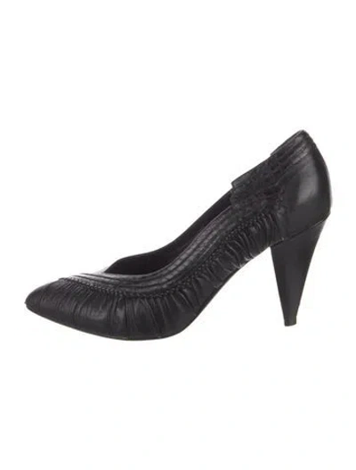 Pre-owned Celine Leather Pumps In Black