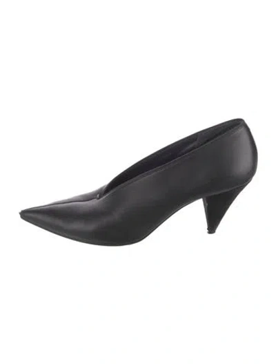 Pre-owned Celine Leather Pumps In Black