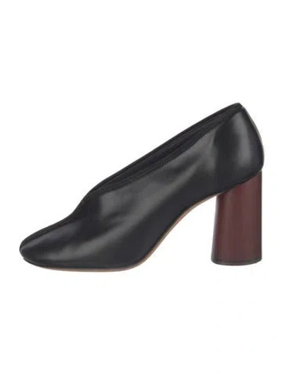 Pre-owned Celine Leather Pumps In Black