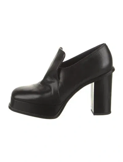 Pre-owned Celine Leather Pumps In Black