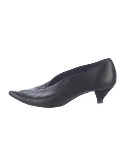 Pre-owned Celine Leather Pumps In Black