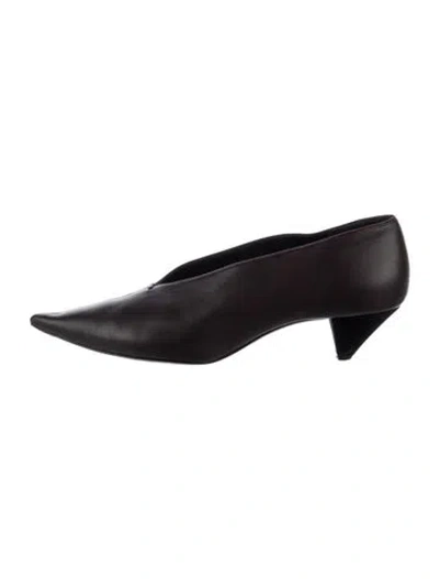Pre-owned Celine Leather Pumps In Brown