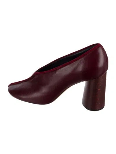 Pre-owned Celine Leather Pumps In Burgundy