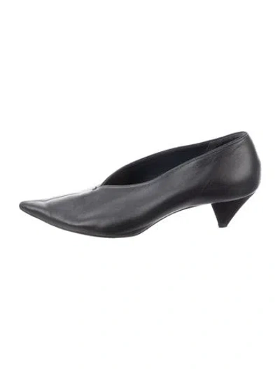 Pre-owned Celine Leather Pumps In Grey
