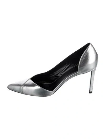 Pre-owned Celine Leather Pumps In Metallic/silver