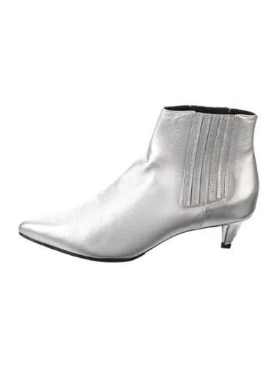 Pre-owned Celine Leather Pumps In Metallic/silver