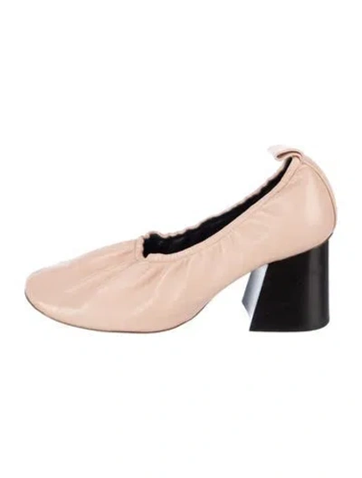 Pre-owned Celine Leather Pumps In Pink