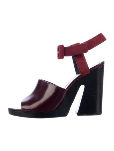 Pre-owned Celine Leather Pumps In Red