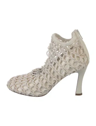 Pre-owned Celine Leather Pumps In White