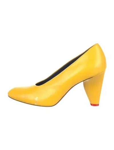Pre-owned Celine Leather Pumps In Yellow