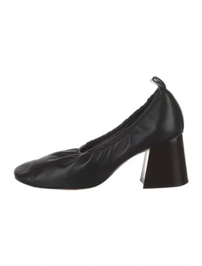 Pre-owned Celine Leather Ruffle Embellishment Pumps In Black