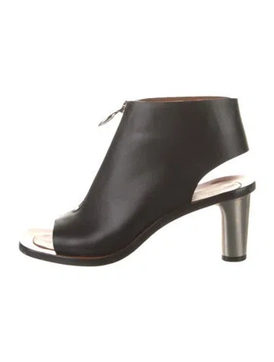 Pre-owned Celine Leather Sandals In Black