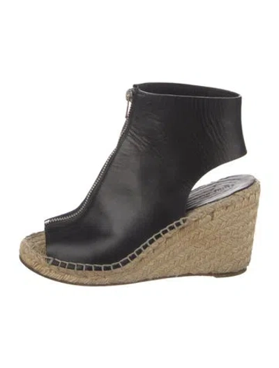 Pre-owned Celine Leather Slingback Pumps In Black