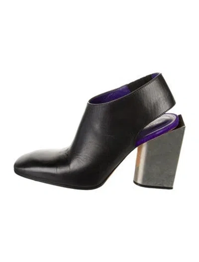 Pre-owned Celine Leather Slingback Pumps In Black