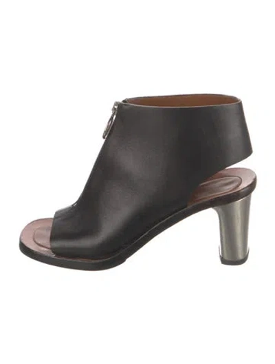 Pre-owned Celine Leather Slingback Sandals In Black