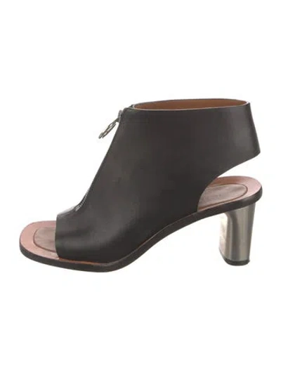 Pre-owned Celine Leather Slingback Sandals In Black