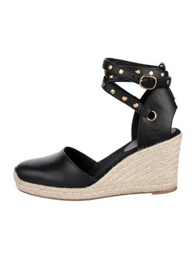 Pre-owned Celine Leather Studded Accents Pumps In Black