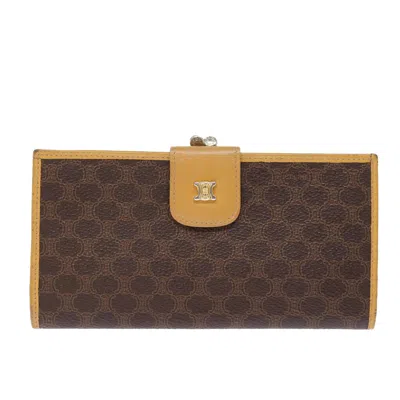Pre-owned Celine Céline Macadam Brown Canvas Wallet  ()
