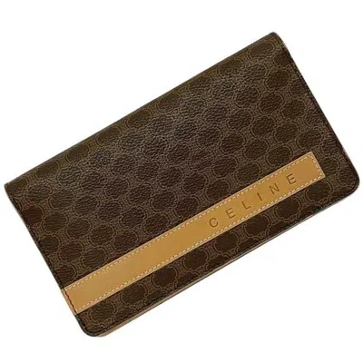 Pre-owned Celine Macadam Brown Pvc Long Wallet (bi-fold) ()