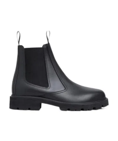 Celine Margaret Chelsea Boots In Black