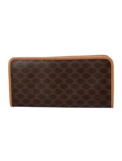 Pre-owned Celine Printed Wallet In Brown