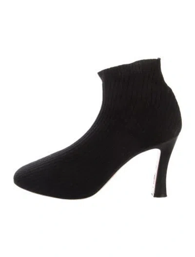 Pre-owned Celine Pumps In Black