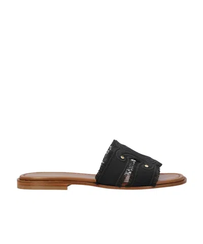 Celine Round-toe Flat Sandals In Black