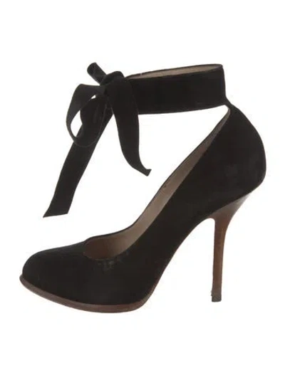 Pre-owned Celine Suede Pumps In Black