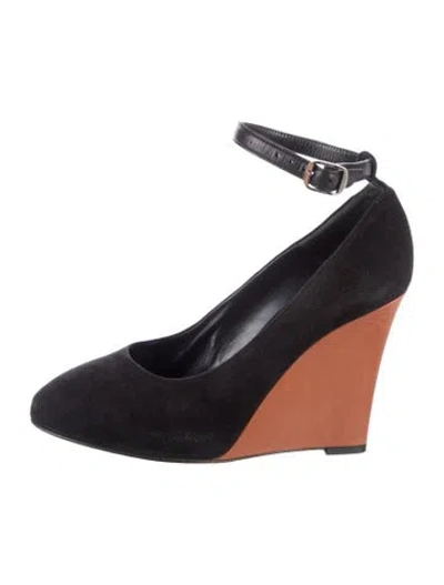 Pre-owned Celine Suede Pumps In Black